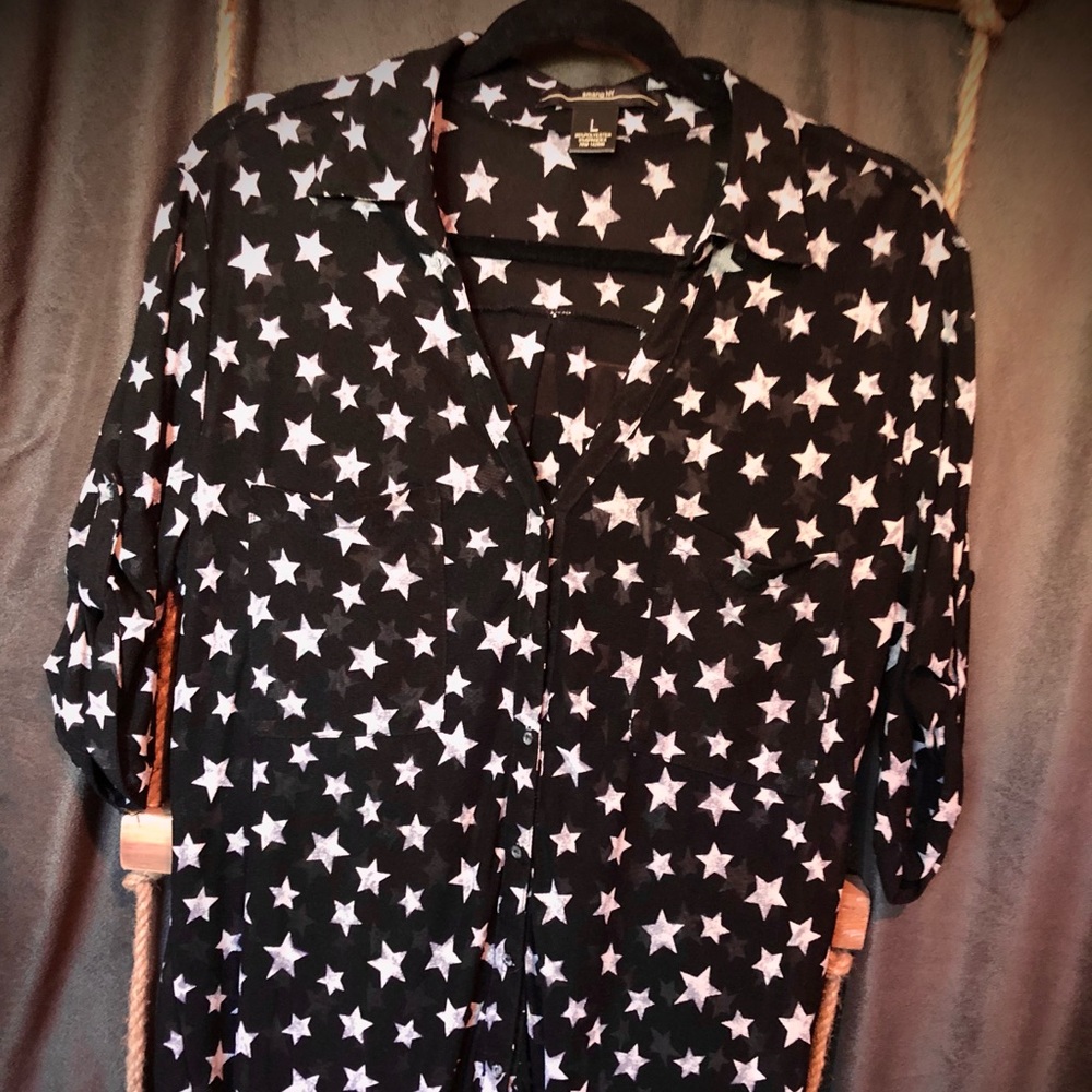 Star Patterned Sleeveless Button Down